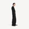 Suéter de cuello redondo para hombre en negro Suéter de cuello redondo para hombre en negro