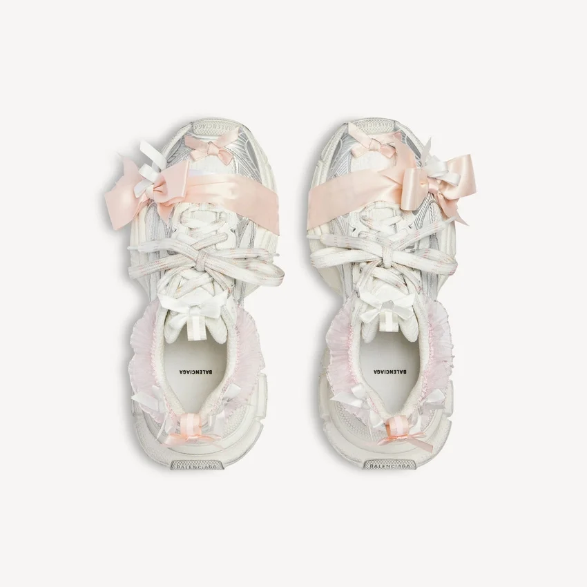 Zapatilla con cordones para mujer 3XL en blanco/rosa claro Zapatilla con cordones para mujer 3XL en blanco/rosa claro