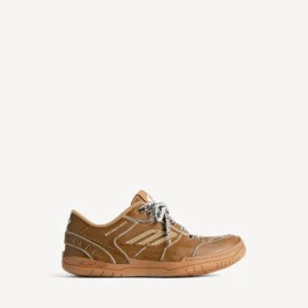 Zapatilla deportiva Hamptons para hombre, estilo desgastado medio, en color camel