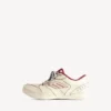 Zapatilla deportiva «Hamptons» para mujer, estilo desgastado medio, en color blanco roto/rojo Zapatilla deportiva «Hamptons» para mujer, estilo desgastado medio, en color blanco roto/rojo