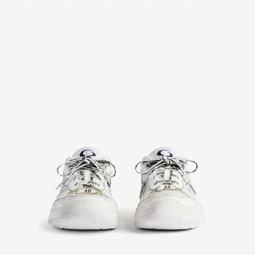 Zapatilla Hamptons para mujer, estilo desgastado medio, en blanco Zapatilla Hamptons para mujer, estilo desgastado medio, en blanco