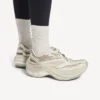 Zapatilla Jet para mujer en color cáscara de huevo Zapatilla Jet para mujer en color cáscara de huevo