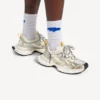 Zapatilla para hombre 3XL con dijes en blanco/amarillo/plata/negro