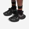 Zapatilla para hombre talla 3XL con dijes en negro/plateado Zapatilla para hombre talla 3XL con dijes en negro/plateado