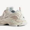 Zapatilla Triple S.2 para mujer en color cáscara de huevo Zapatilla Triple S.2 para mujer en color cáscara de huevo