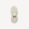 Zapatillas de track para mujer con suela reciclada en color beige Zapatillas de track para mujer con suela reciclada en color beige