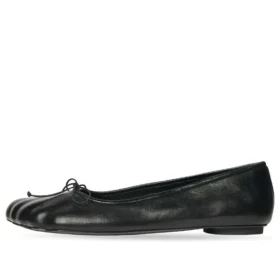 Zapatos anatómicos «Piel de oveja suave y brillante en negro» 714260WBCW01000