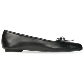 Zapatos anatómicos «Piel de oveja suave y brillante en negro» 714260WBCW01000
